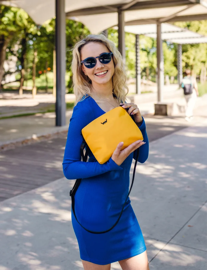 Nuria Yellow