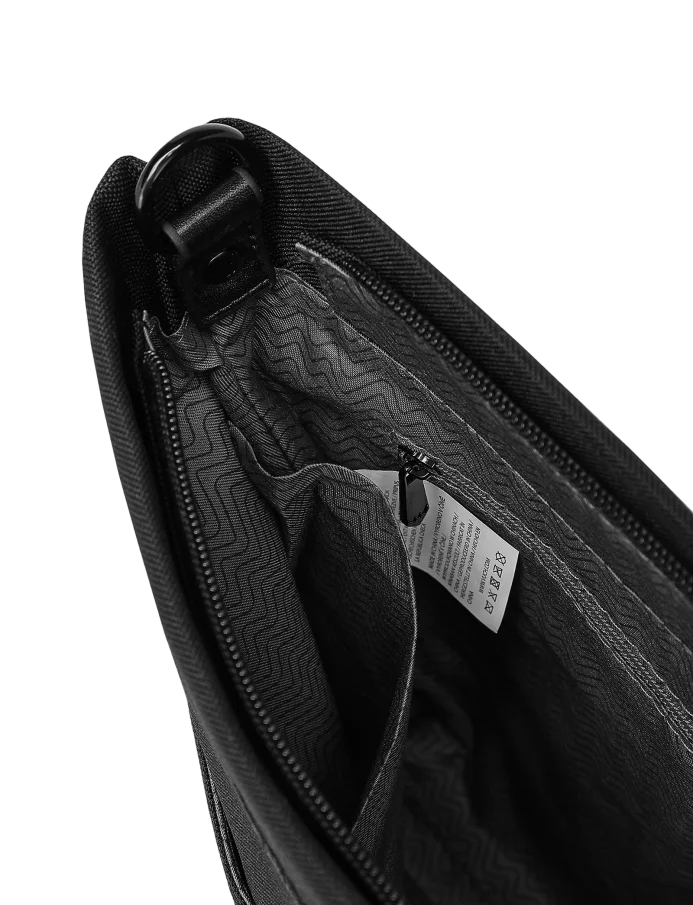 Smokie Resistant Black