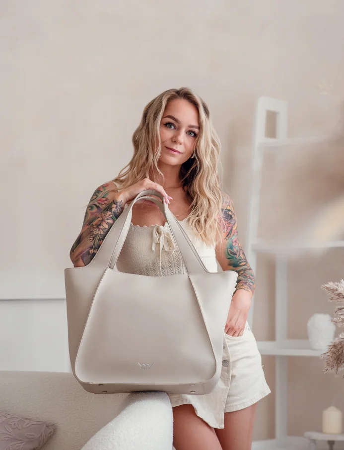 Calyste Light Beige