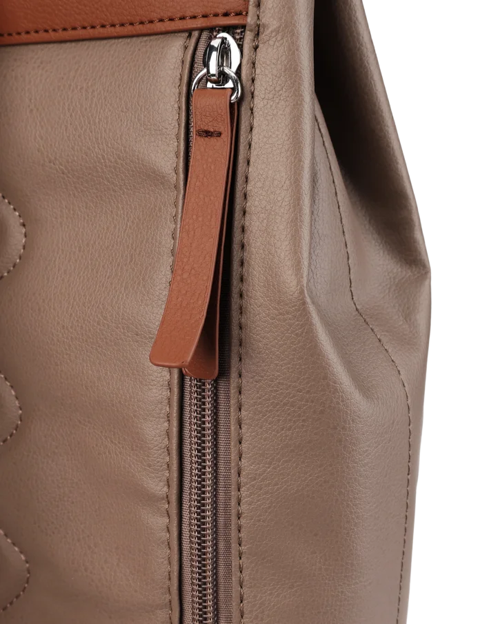 Joanna E Beige