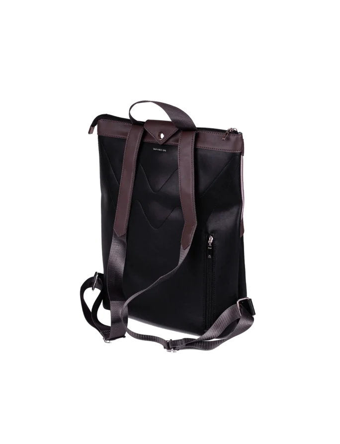 Tiara Black