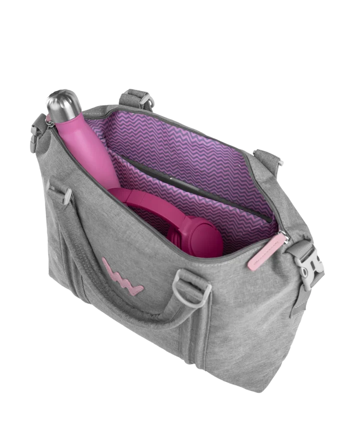 Carola Grey