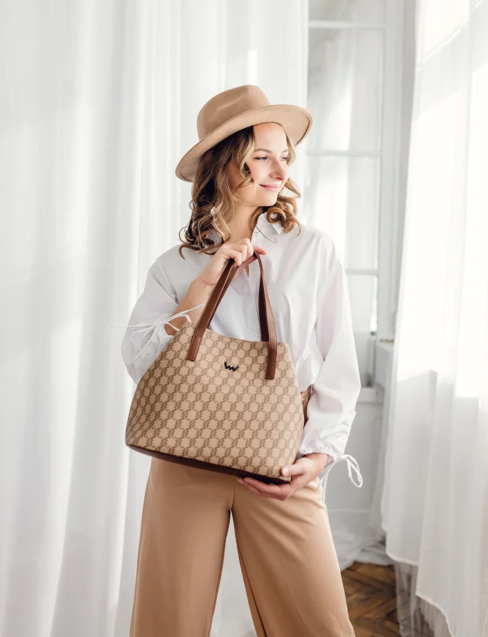 Roselda MN Brown
