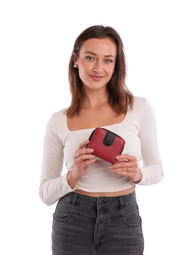 Fabiola Red