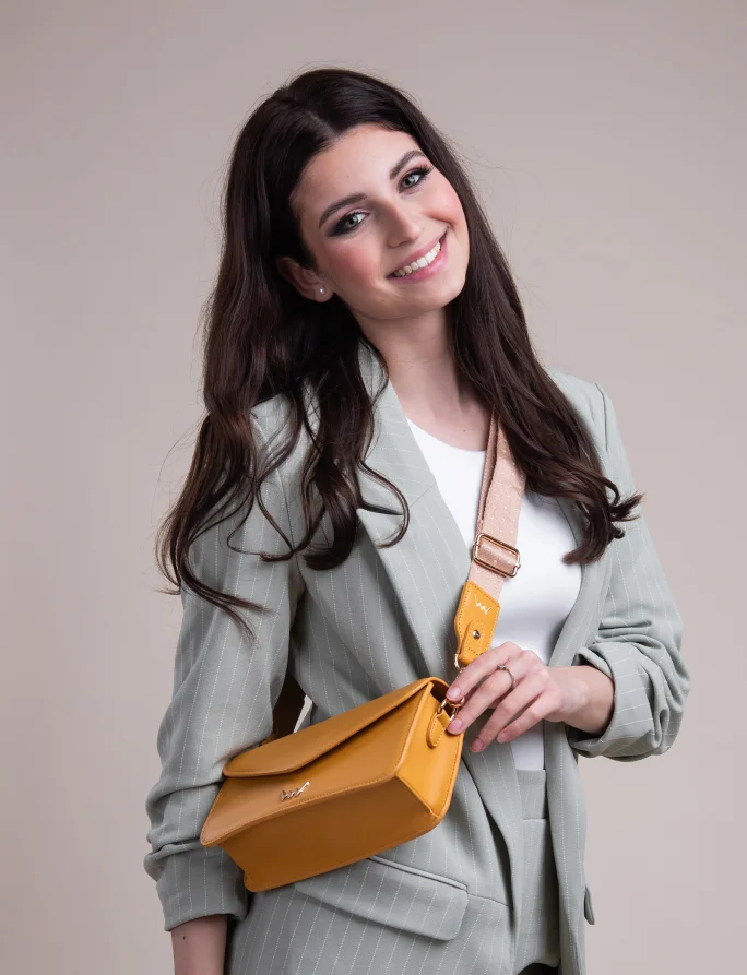 Emina Mustard