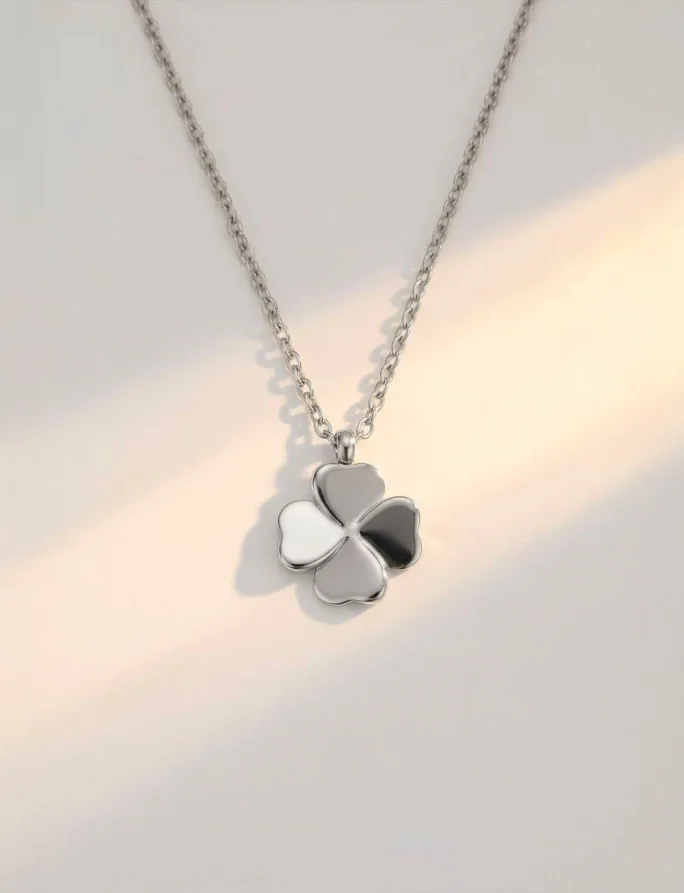 Ogrlica Fouria Silver