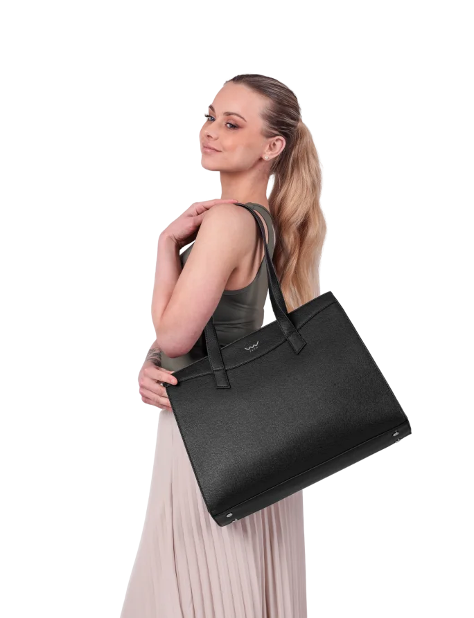 Savanah Black