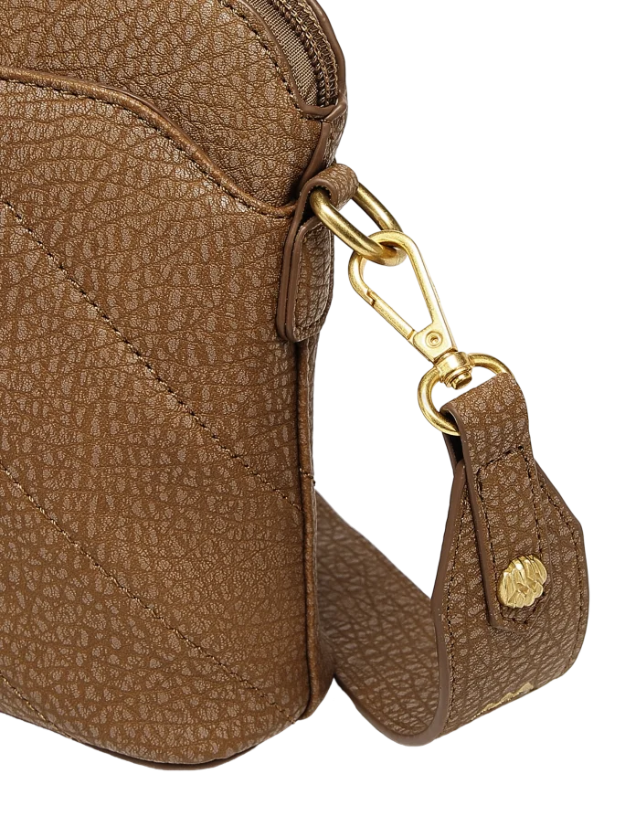 Fossy Belle Brown