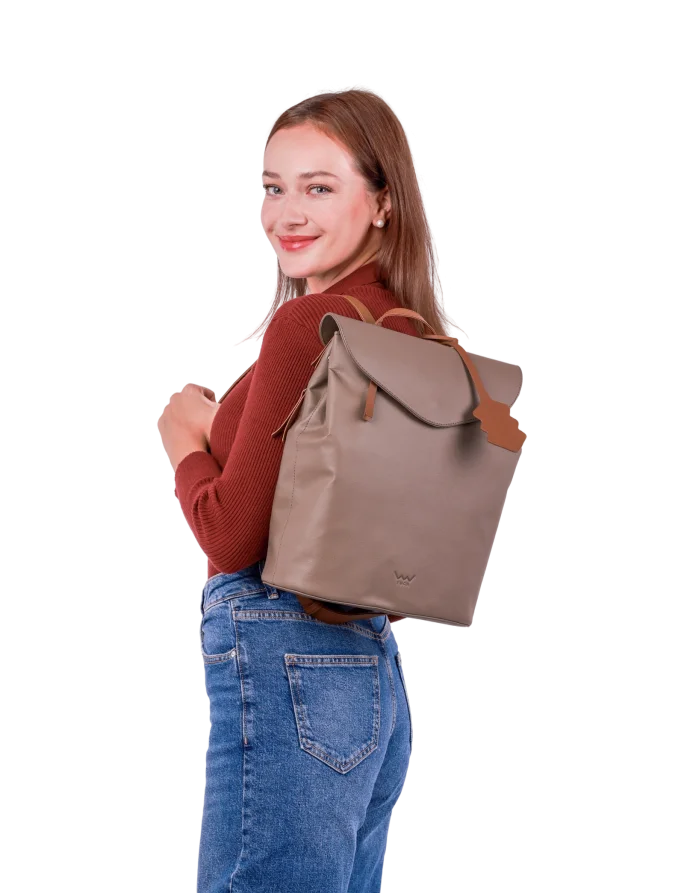 Joanna E Beige