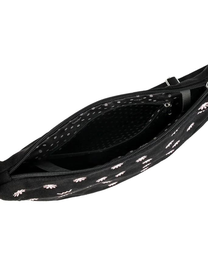 Clorinda Daisy Black