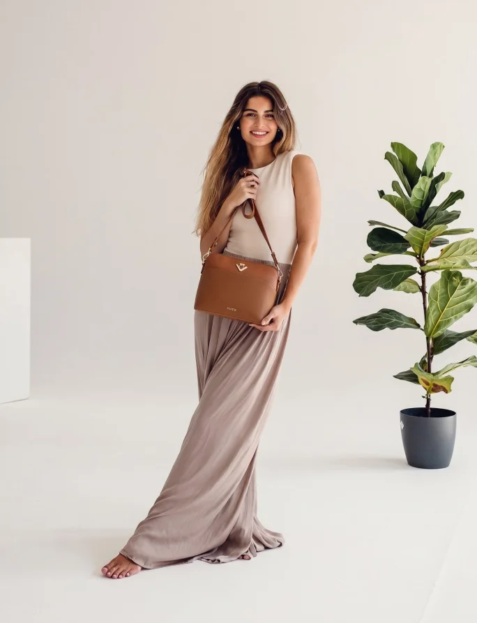 Cara Divide Brown
