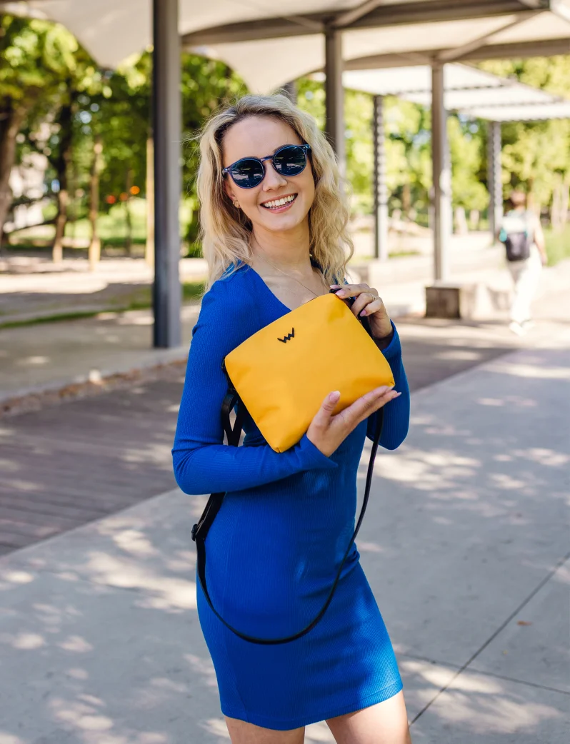 Nuria Yellow