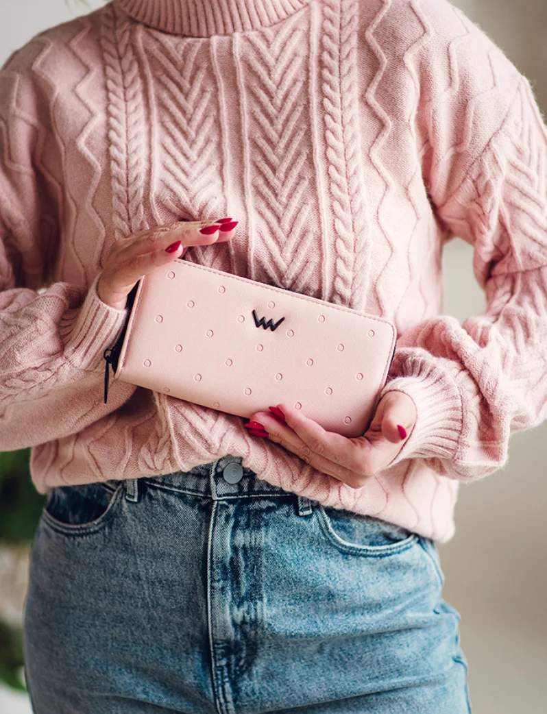 Charis Pink