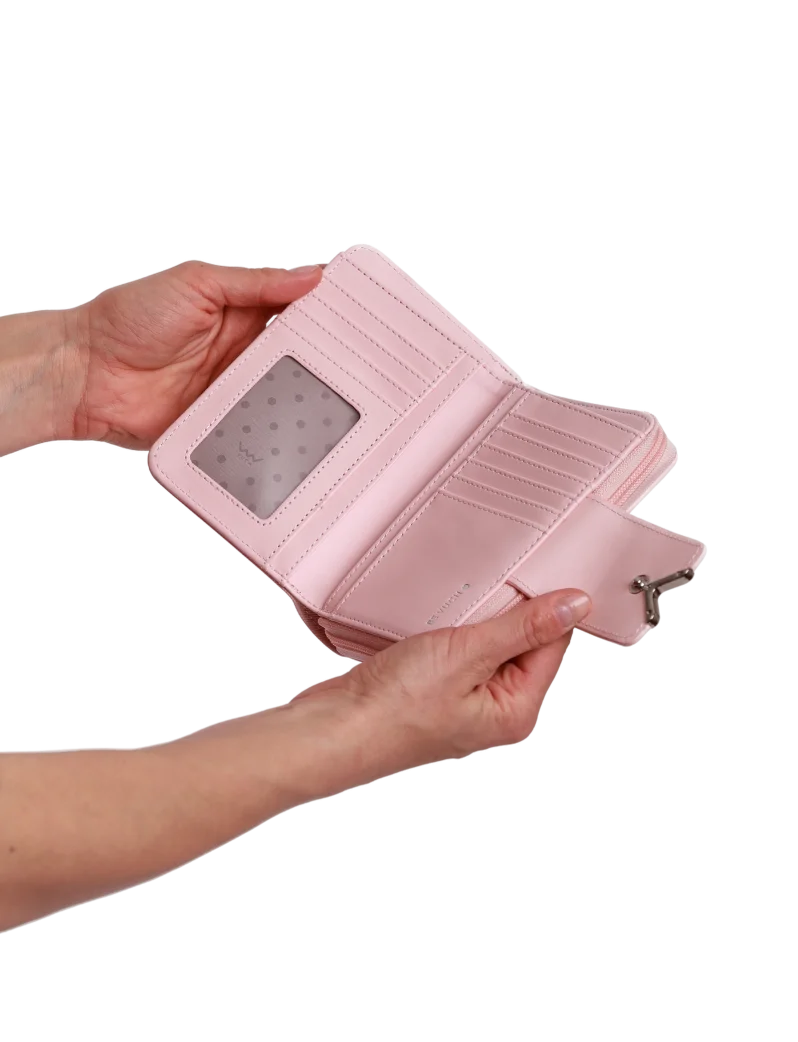Marthia Pink