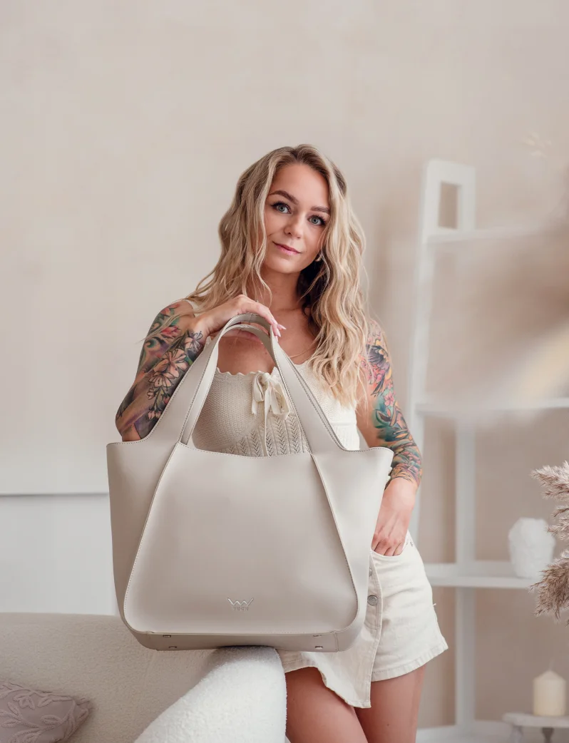 Calyste Light Beige
