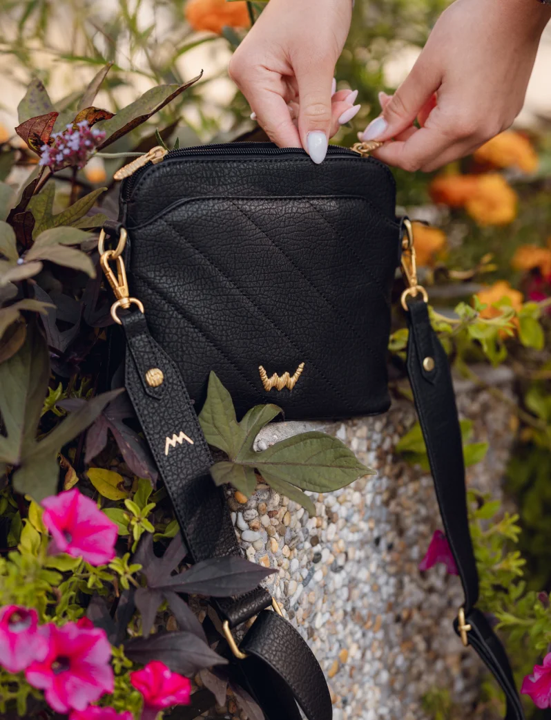 Fossy Belle Black