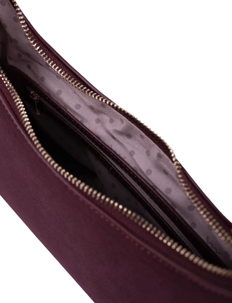 Nera Suede Wine