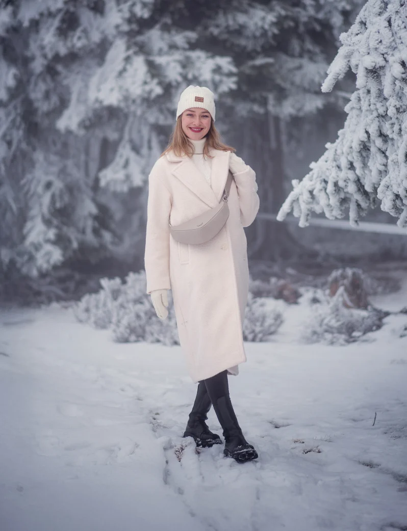 Tricia Basic Beige