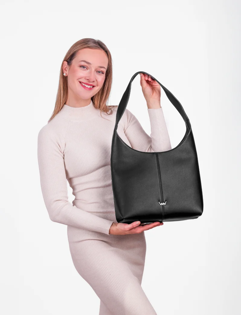 Ophelia Black
