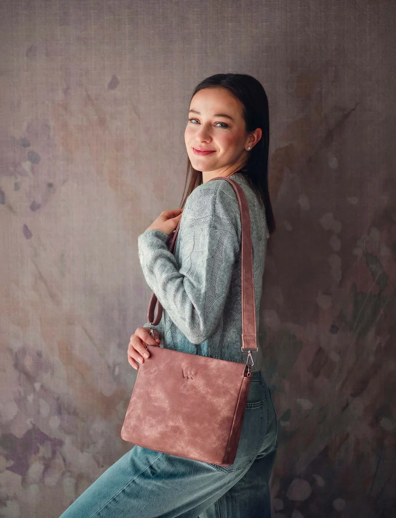 Aleeza Pink