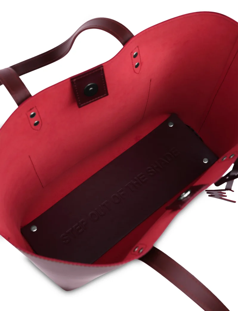 Ysmael Wine Red