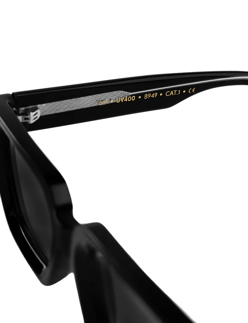 Nelio Black